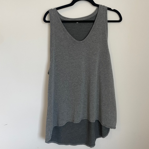 KIT AND ACE tank top - Picture 1 of 2